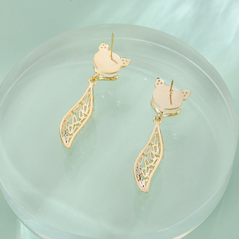 European And American Vintage Classic Metal Earrings