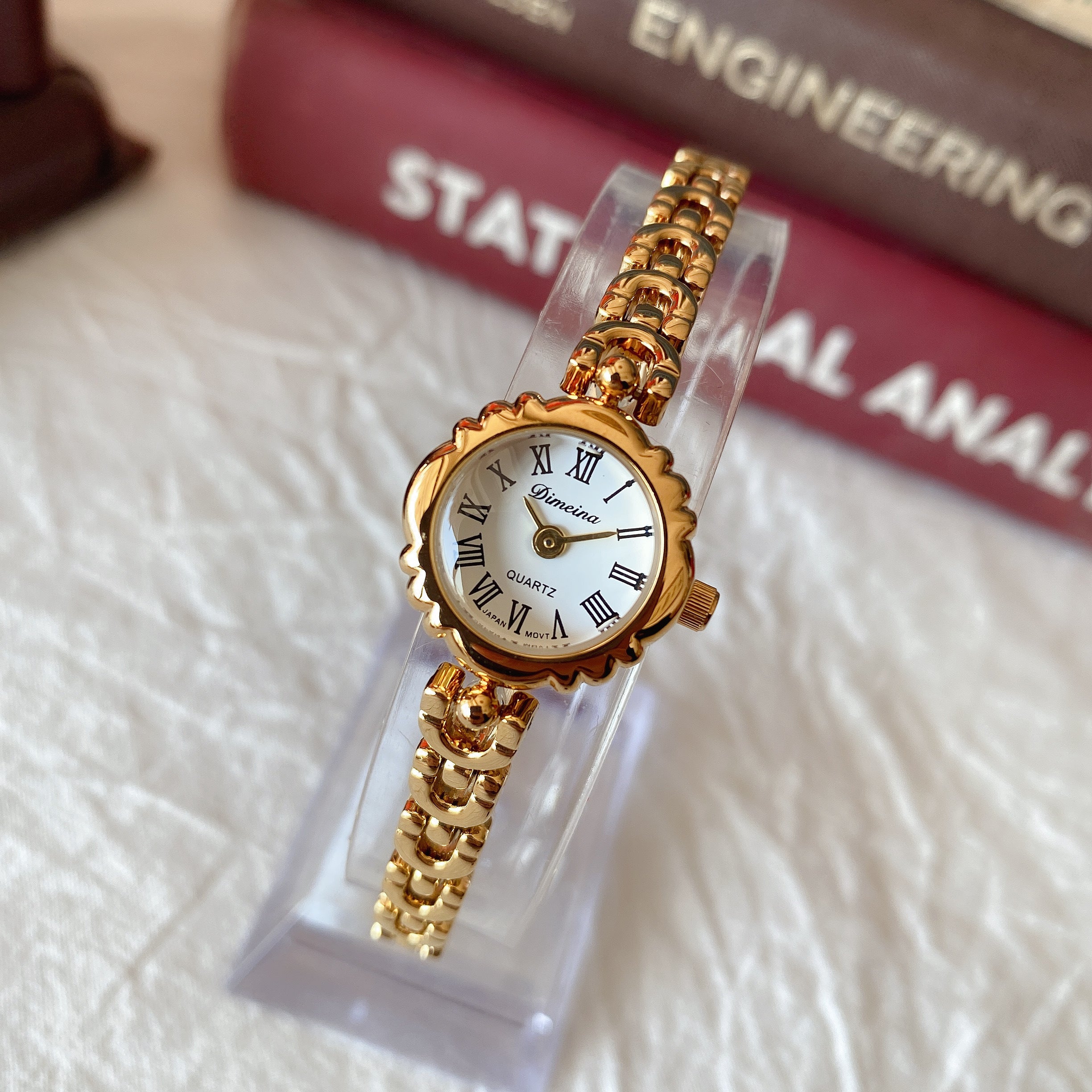 Casual Retro Bracelet Quartz Women&