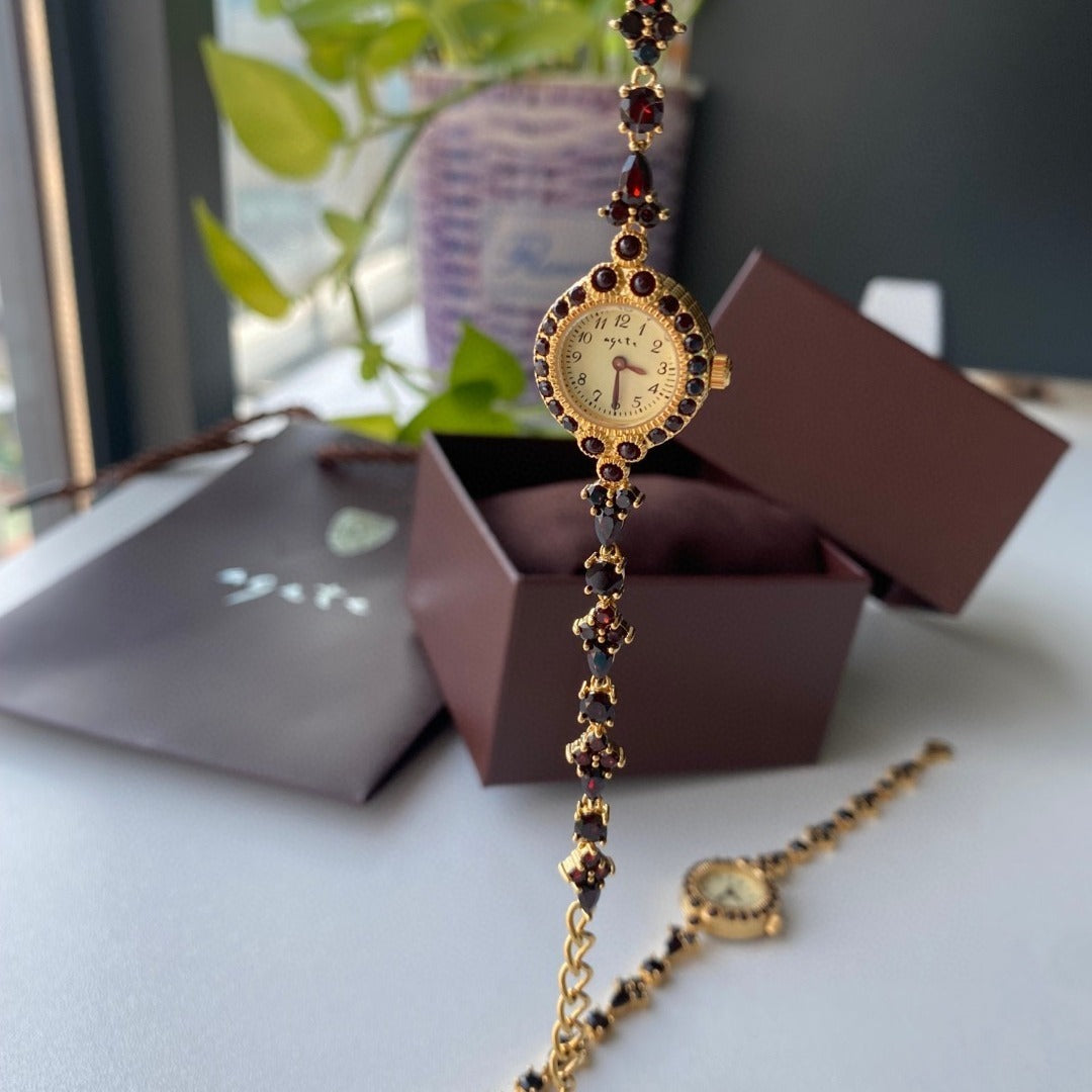 Natural Garnet Disc Vintage Bracelet Quartz Women&