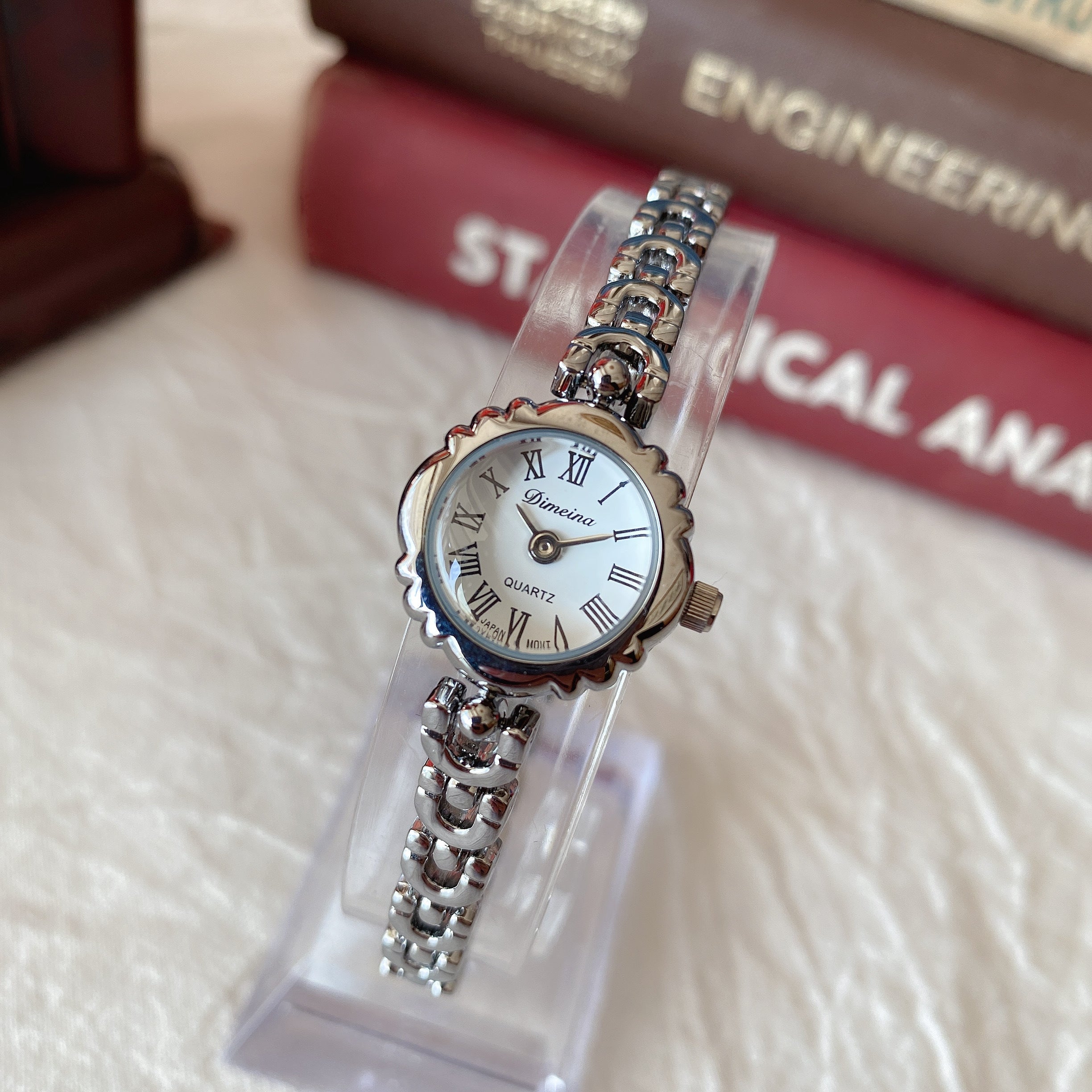 Casual Retro Bracelet Quartz Women&